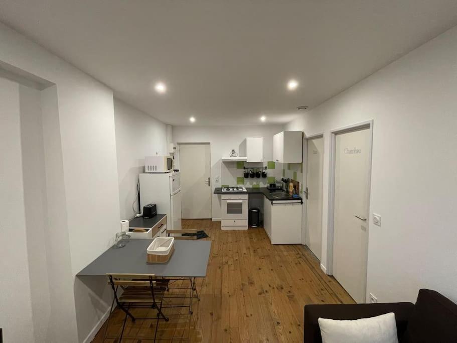 Le Peageois : Appartement Lumineux Et Calme Bourg-de-Péage Extérieur photo